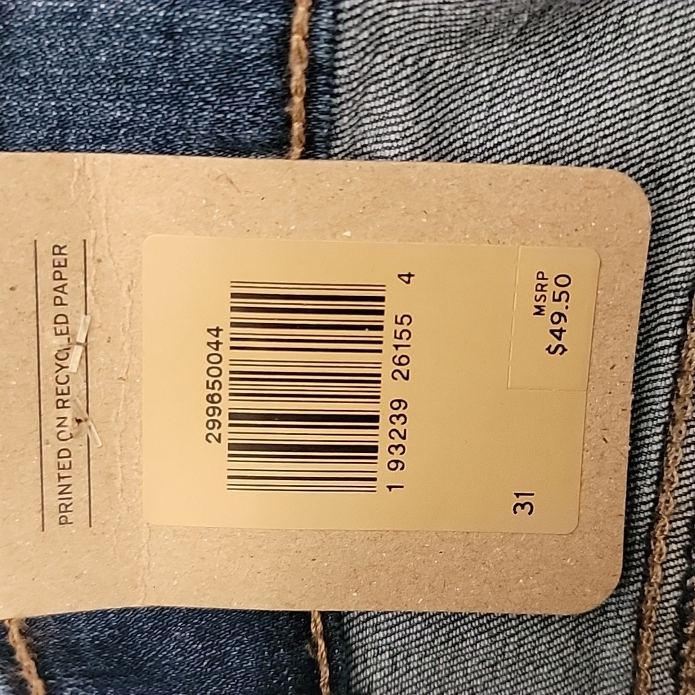 levi's mid length shorts 31 & 32 - Picture 4 of 4